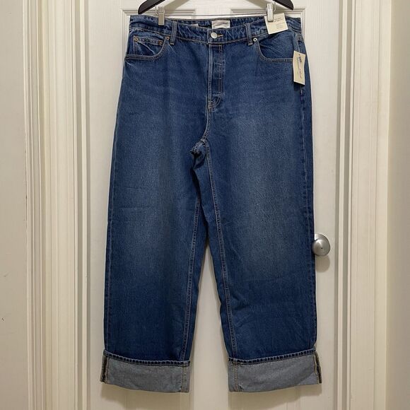 NEW Universal Thread Mid Rise 90's Baggy Cuffed Jeans Dark Wash Women’s Size 17‎ - Picture 1 of 9
